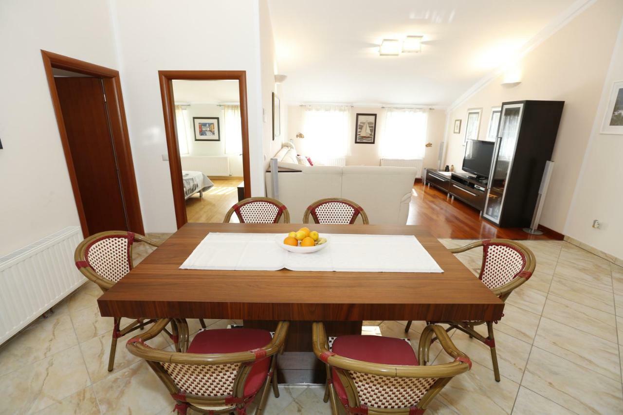 Apartment Bojan With Terrace And Sea View Baška Extérieur photo