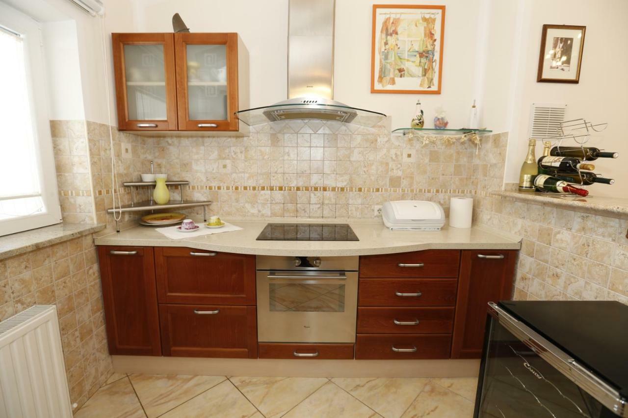 Apartment Bojan With Terrace And Sea View Baška Extérieur photo