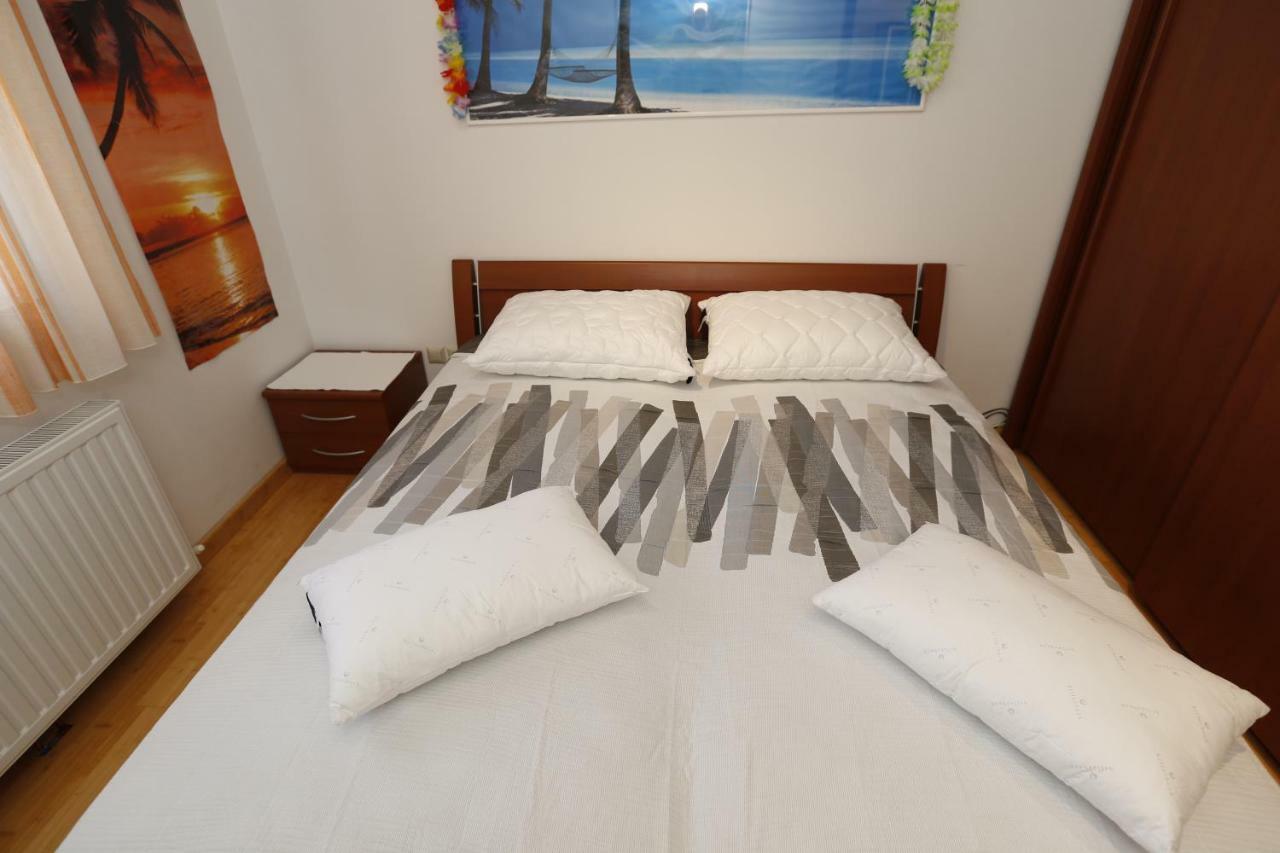 Apartment Bojan With Terrace And Sea View Baška Extérieur photo