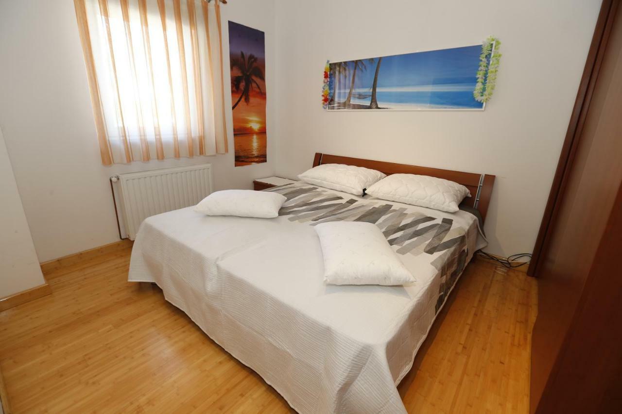 Apartment Bojan With Terrace And Sea View Baška Extérieur photo
