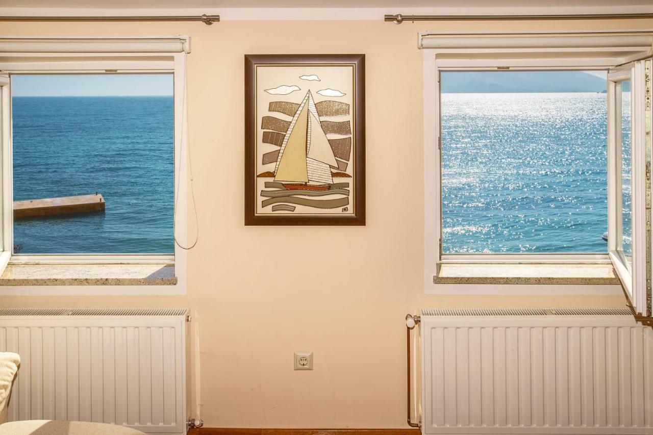 Apartment Bojan With Terrace And Sea View Baška Extérieur photo